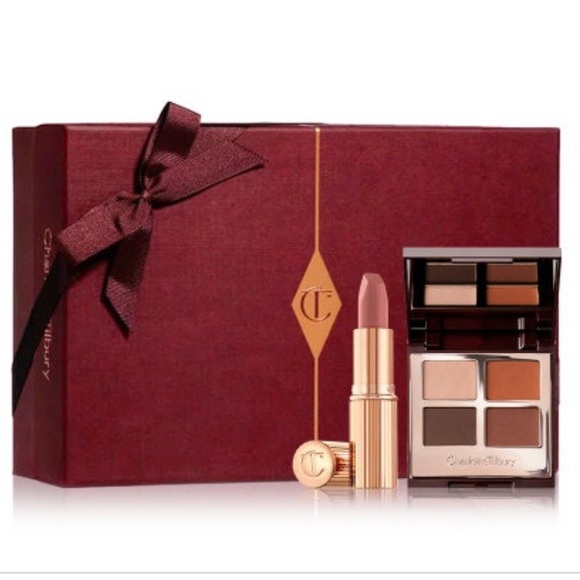 Charlotte Tilbury NEW! CHARLOTTE’S MAGIC HYDRATE & GLOW MYSTERY BOX - Picture 1 of 9